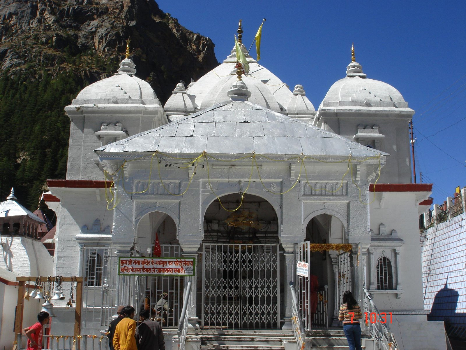 gangotri temple